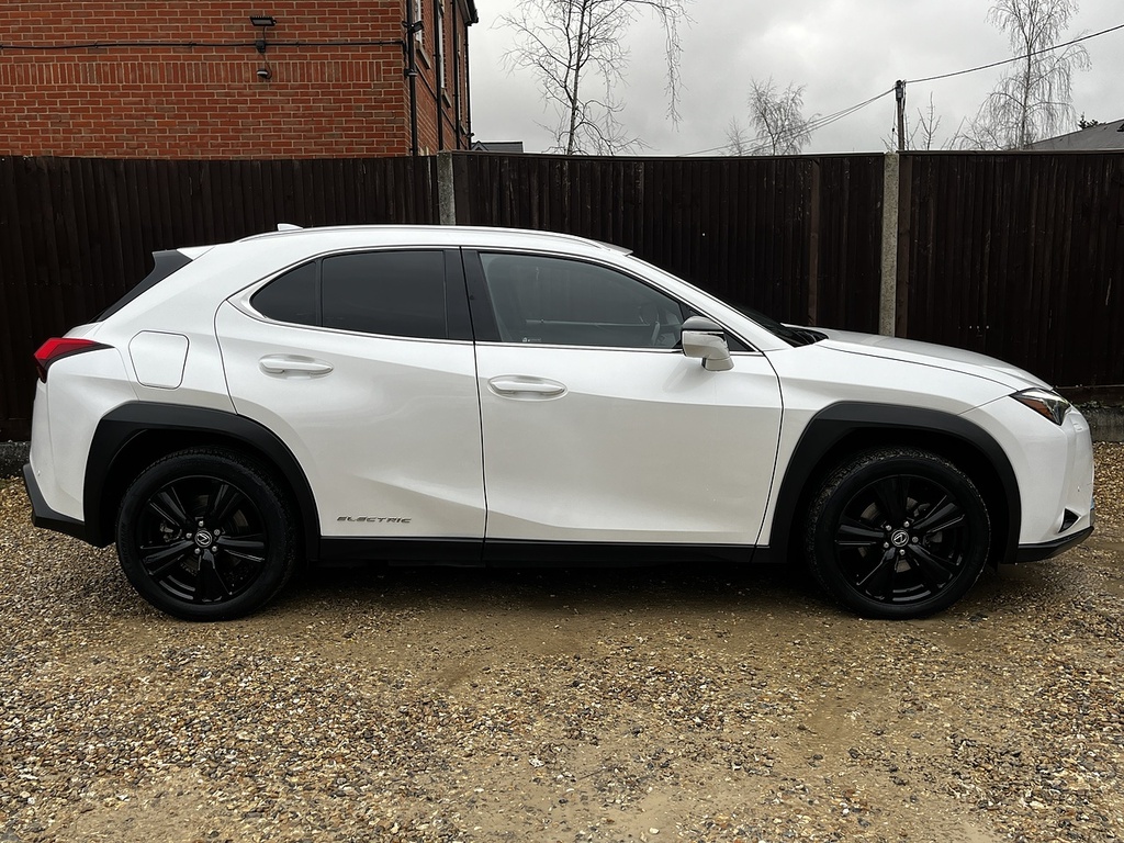 Lexus UX 300E White #6