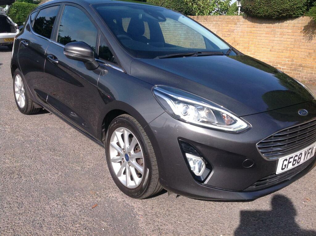 Ford Fiesta 1.0 T Ecoboost Titanium Grey