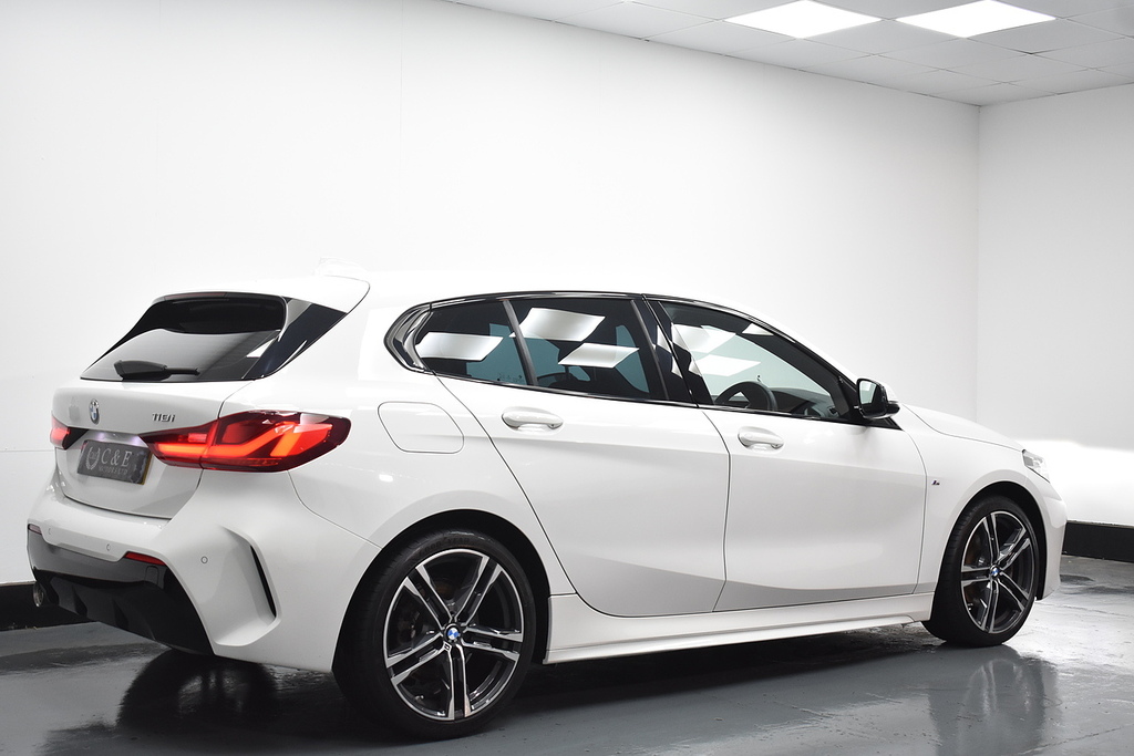 BMW 1 Series Hatchback ET23YLM White #4