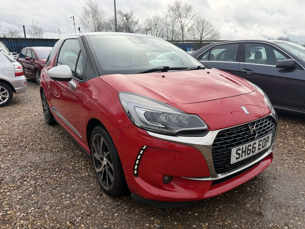 DS DS 3 Hatchback 1.6 Bluehdi Prestige 2016 SH66EOP Red #4