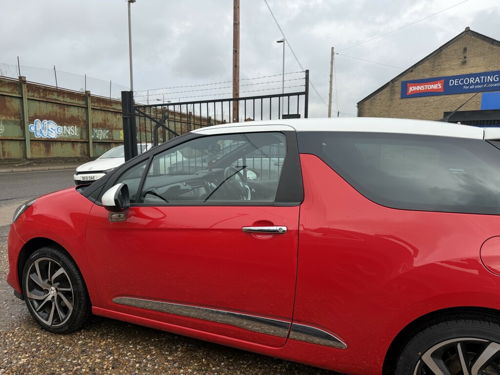 DS DS 3 Hatchback 1.6 Bluehdi Prestige 2016 SH66EOP Red #2
