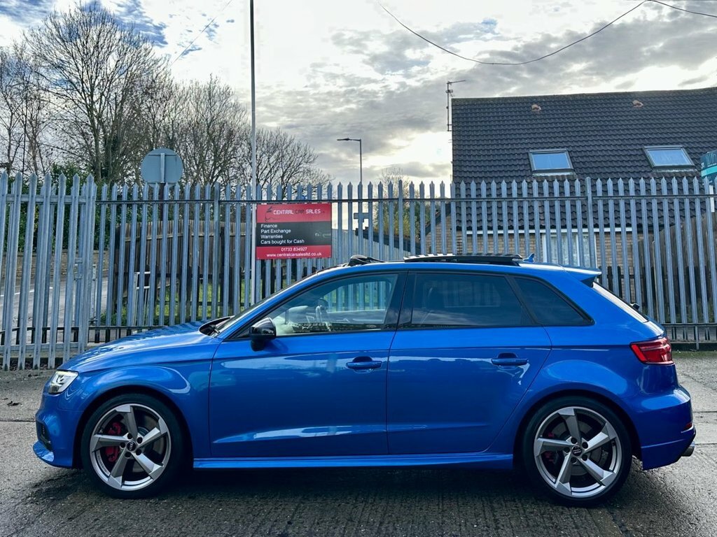 Audi S3 2.0 Tfsi Black Edition Sportback S Tron SM18TUJ Blue #4