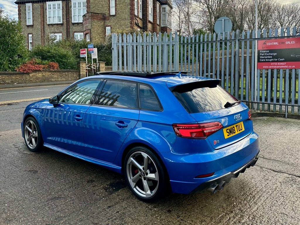 Audi S3 2.0 Tfsi Black Edition Sportback S Tron SM18TUJ Blue #5