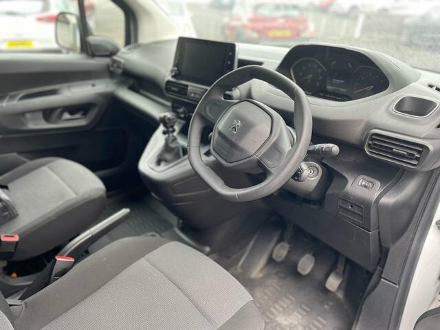 Peugeot Partner 1.5 Bluehdi 850 Professional Premium Long Crew V KM73ULB White #4