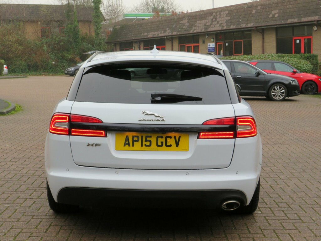 Jaguar XF 2.2D R-sport Black Sportbrake Euro AP15GCV White #4
