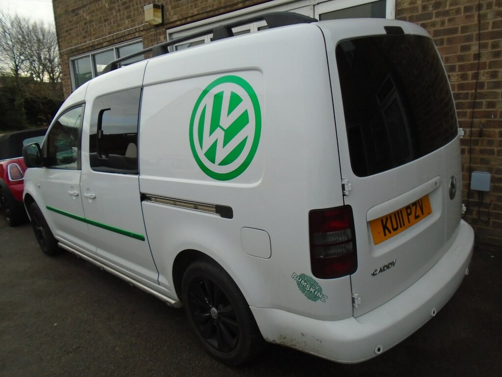 Volkswagen Caddy Maxi 1.6 Tdi Bluemotion Tech 102Ps Panel Van KU11PZV White #2