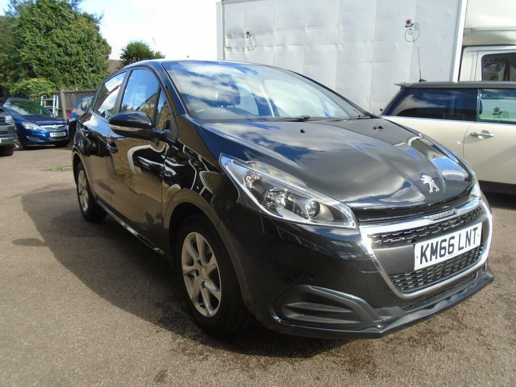 Peugeot 208 1.6 Bluehdi Active Hatchback KM66LNT Black #3