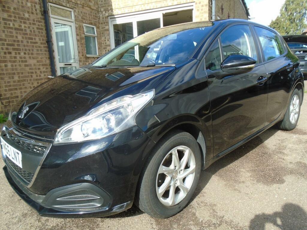 Peugeot 208 1.6 Bluehdi Active Hatchback KM66LNT Black #2