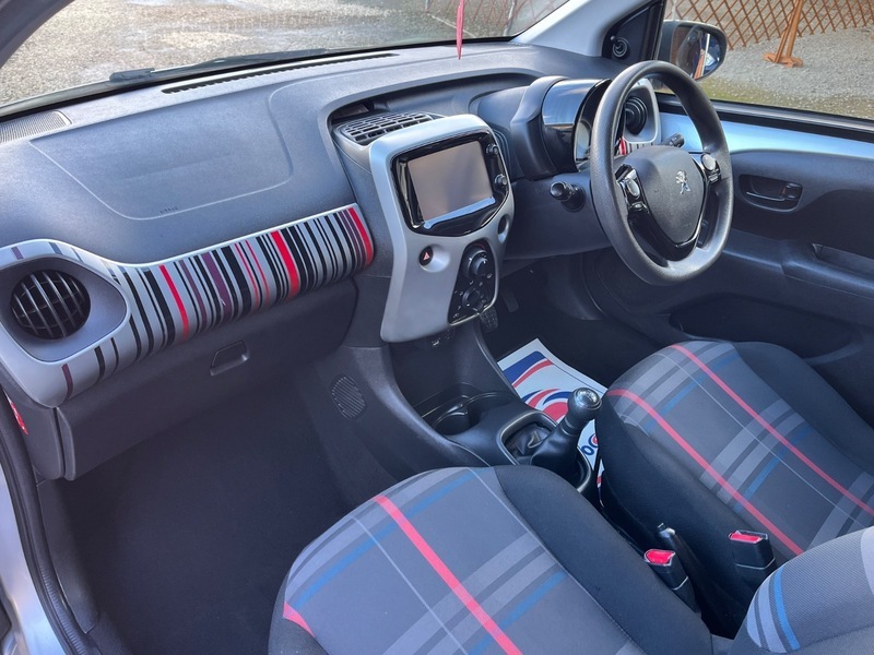 Peugeot 108 Active Silver #4