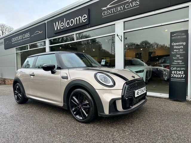 Mini Hatch 1.5 Cooper Sport Hatchback Steptronic E AE73HJF Black #3