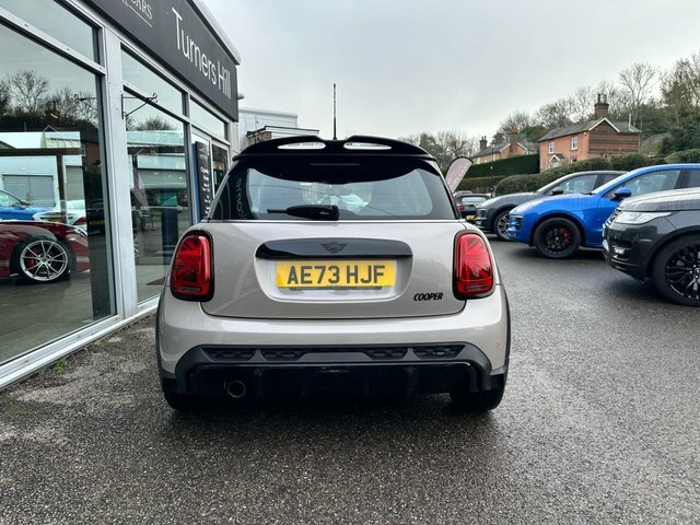 Mini Hatch 1.5 Cooper Sport Hatchback Steptronic E AE73HJF Black #6
