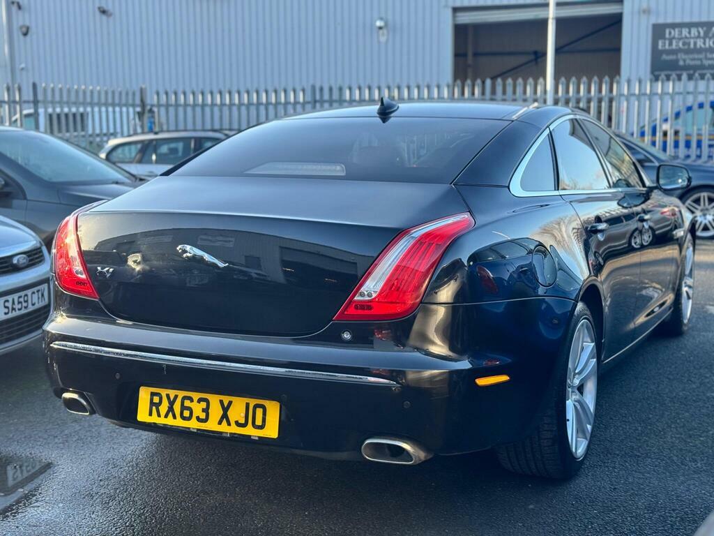 Jaguar XJ 3.0D V6 Premium Luxury Saloon RX63XJO Black #4