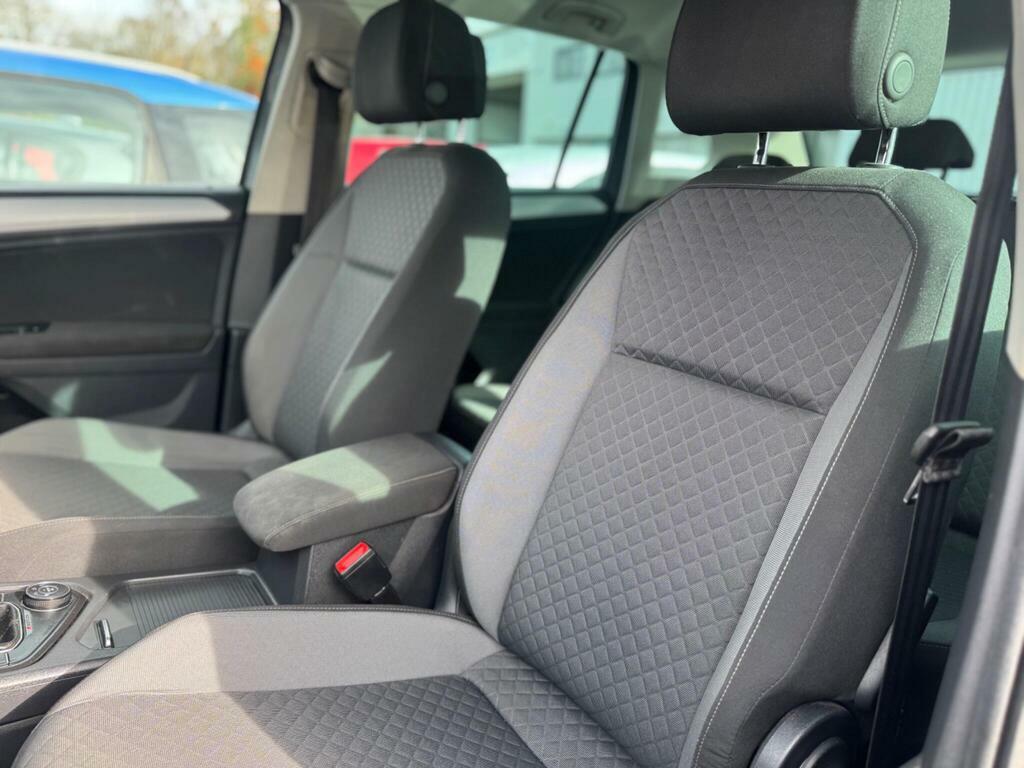 Volkswagen Tiguan 2.0 Tdi Bluemotion Tech Se Navigation 4Motion Euro LS17PXZ Grey #5