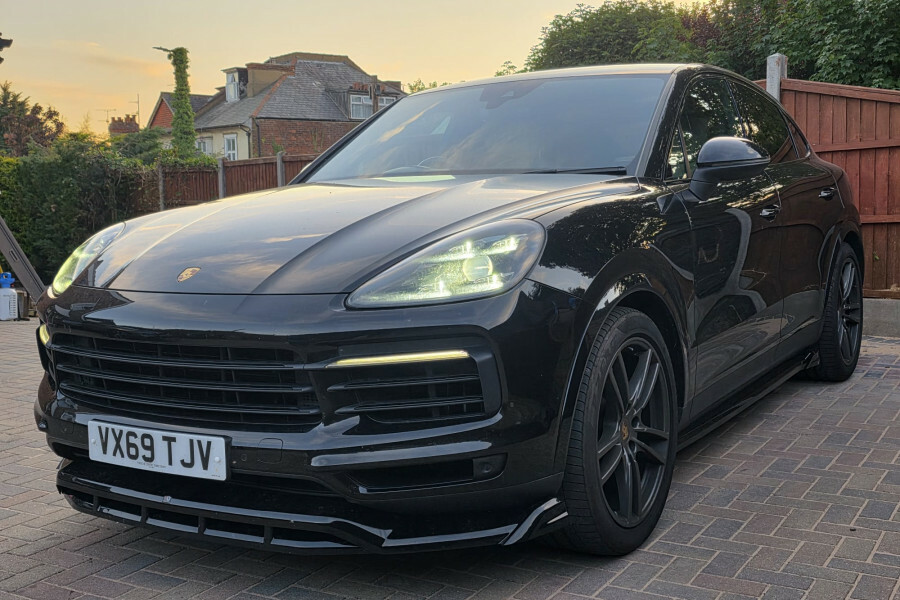 Porsche Cayenne Suv VX69TJV Black #2