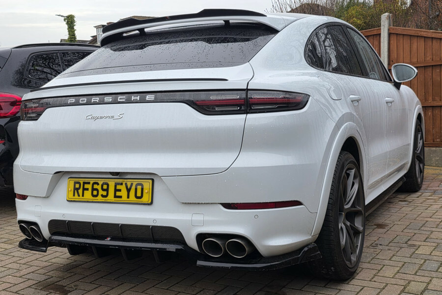 Porsche Cayenne Suv RF69EYO White #3