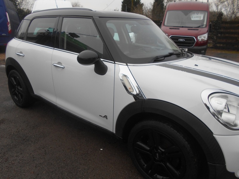 Mini Countryman Cooper D All4 White #6
