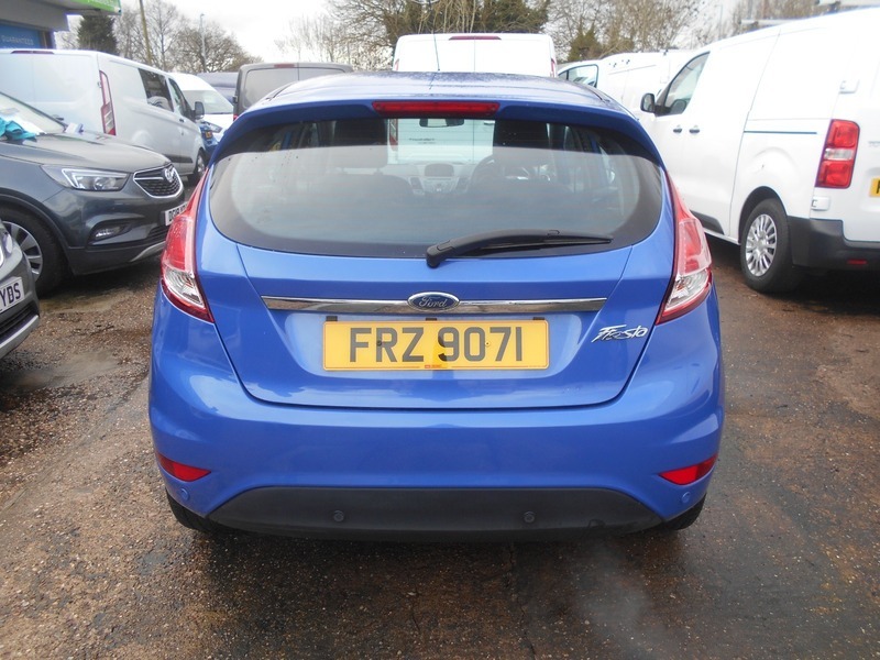 Ford Fiesta Zetec Blue #4