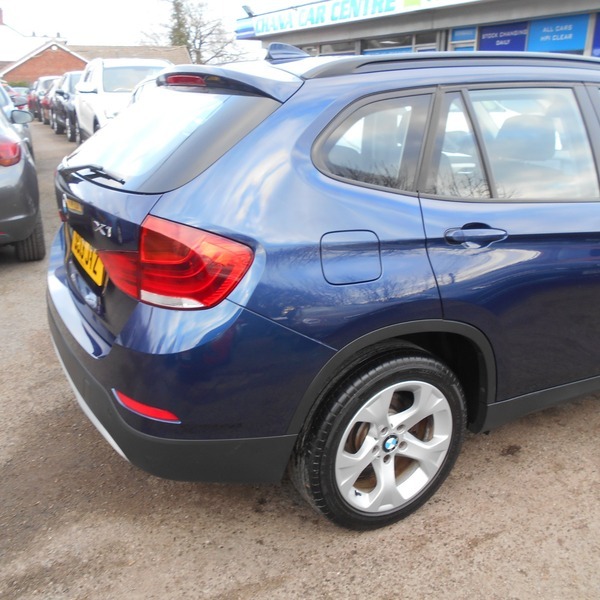 BMW X1 Sdrive18d Se Blue #6