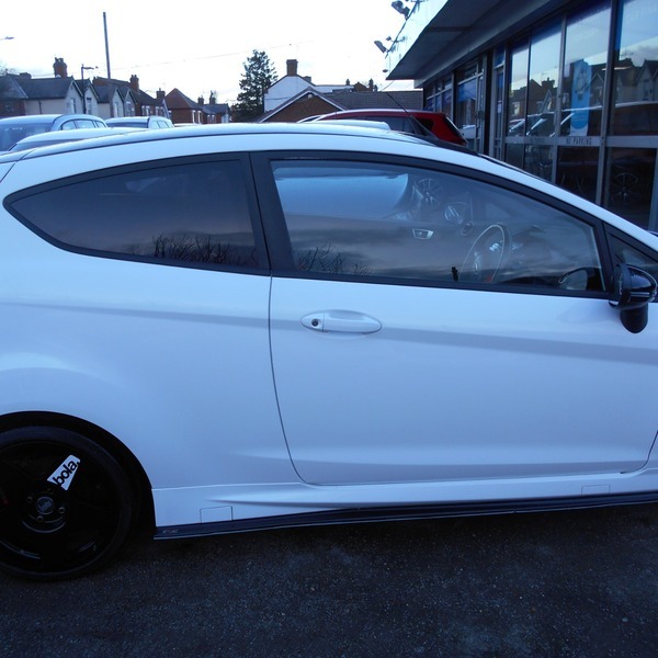 Ford Fiesta St-2 White #4