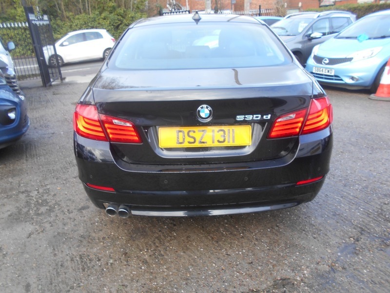 BMW 5 Series 530D Se Black #4
