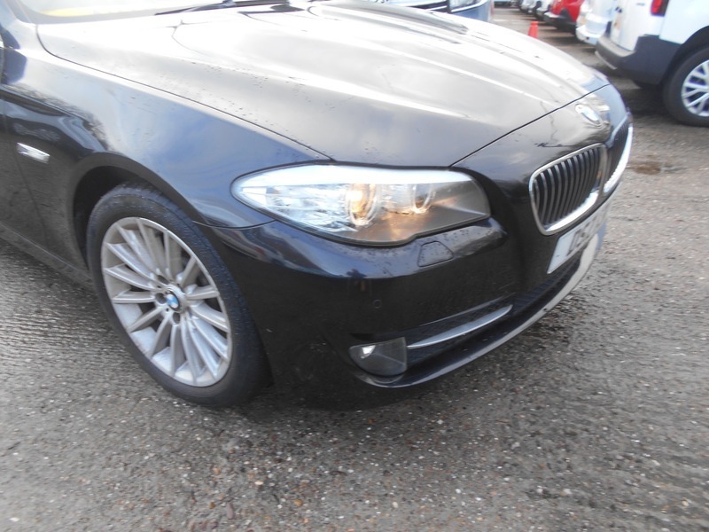 BMW 5 Series 530D Se Black #5