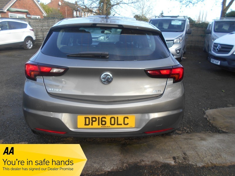 Vauxhall Astra Design Cdti DP16OLC Grey #4