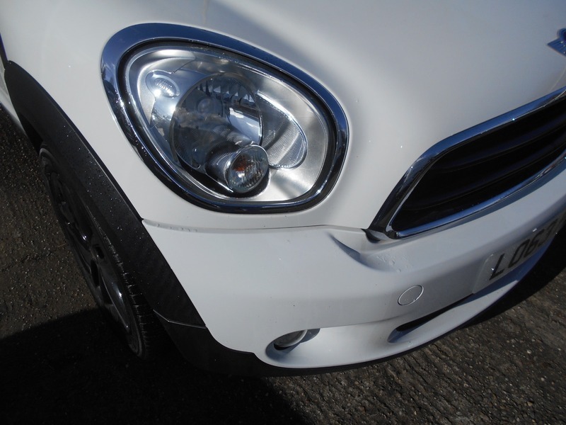 Mini Paceman Cooper White #5