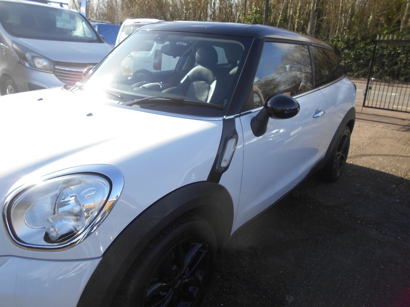 Mini Paceman Cooper White #3