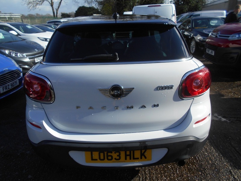 Mini Paceman Cooper White #4