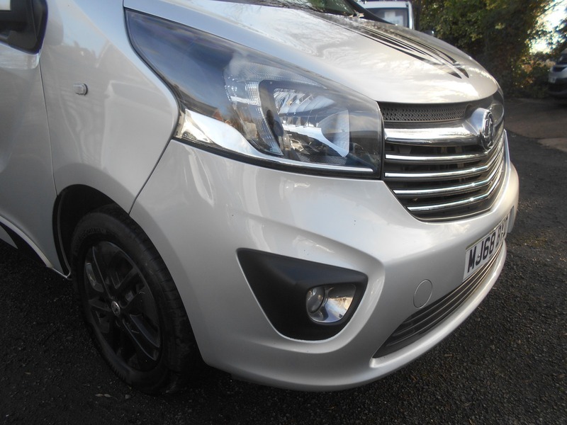 Vauxhall Vivaro L1h1 2700 Limited Edition MJ68BYD Silver #5