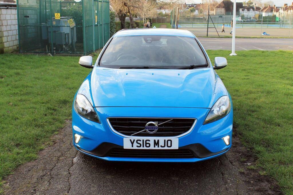 Volvo V40 2016 Volvo V40 2.0 T2 122 R Design Hatchback YS16MJO Blue #2
