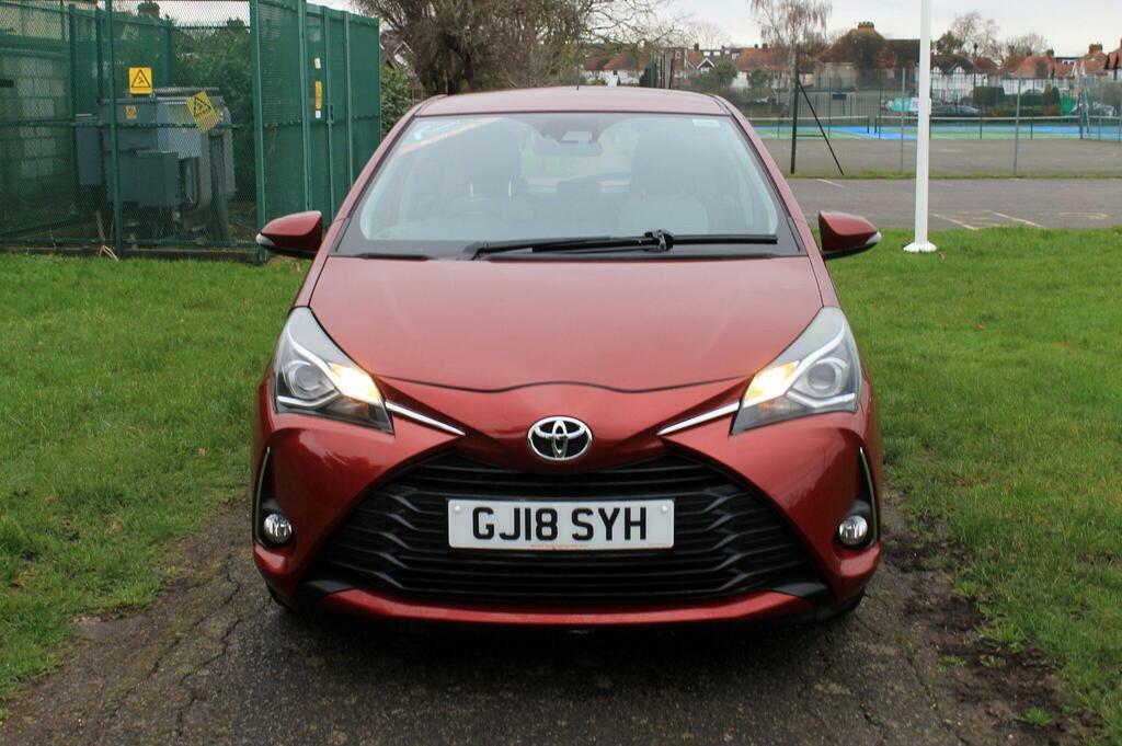 Toyota Yaris 2017 Toyota Yaris 1.5 Vvt-i Icon Tech Hatchback GJ18SYH Red #2