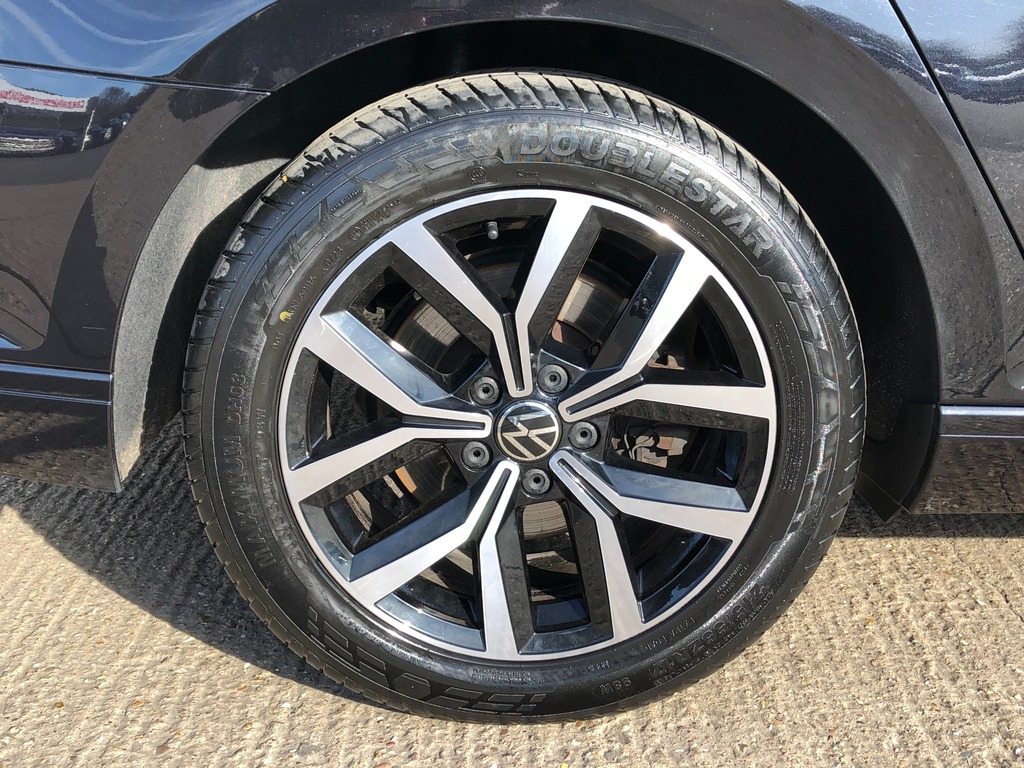 Volkswagen Passat 1.5 Tsi Evo Sel Estate Dsg Euro 6 Ss Black #6