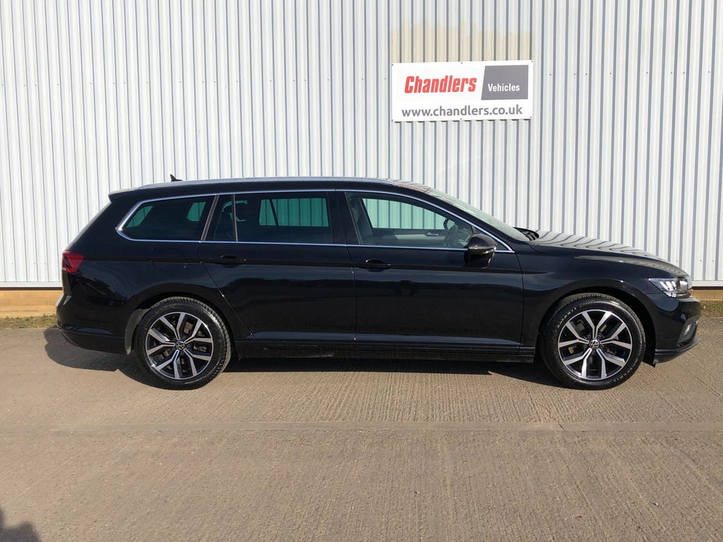 Volkswagen Passat 1.5 Tsi Evo Sel Estate Dsg Euro 6 Ss Black #4