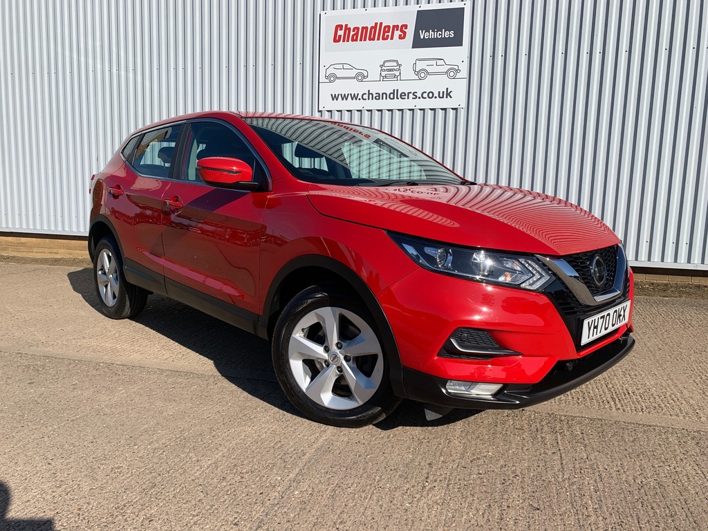 Nissan Qashqai 1.3 Dig-t Acenta Premium Suv Eur Red