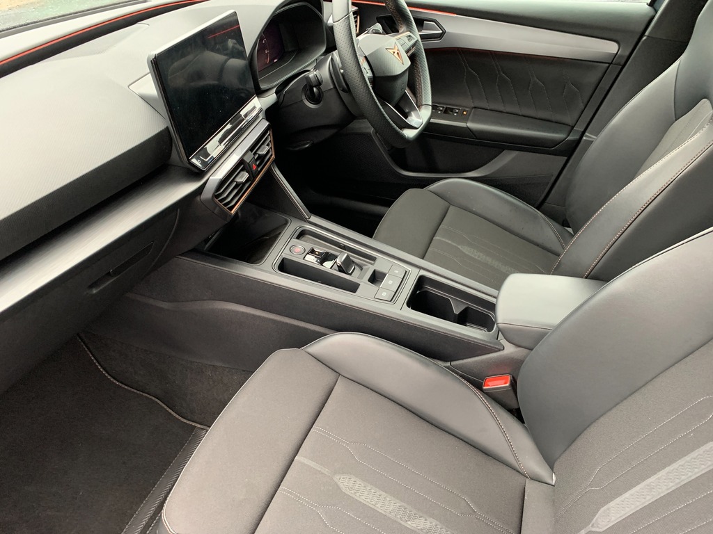 Cupra Leon 1.4 Ehybrid 12.8Kwh Vz2 Design Edition Hatchback 5 KN74NHO Grey #2