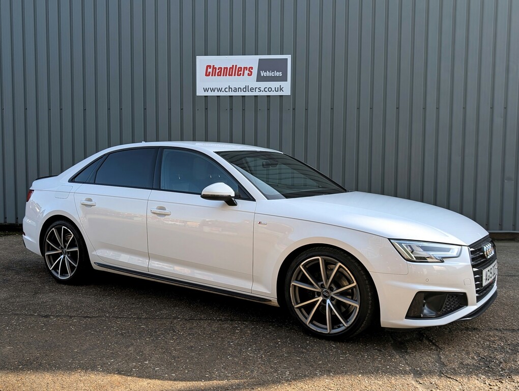 Audi A4 2.0 Tfsi 35 Black Edition Saloon S Tron White