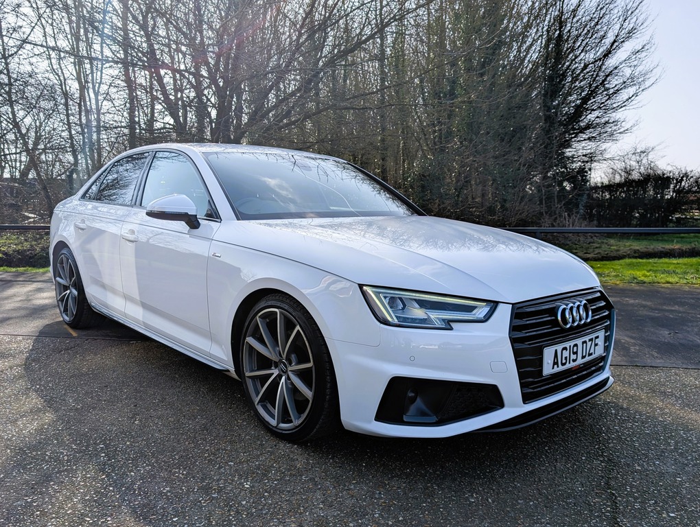 Audi A4 2.0 Tfsi 35 Black Edition Saloon S Tron AG19DZF White #5