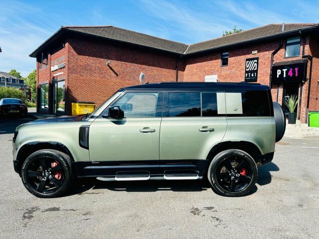 Land Rover Defender 2021 3.0 P400 Mhev X Suv 4Wd Euro Green #2