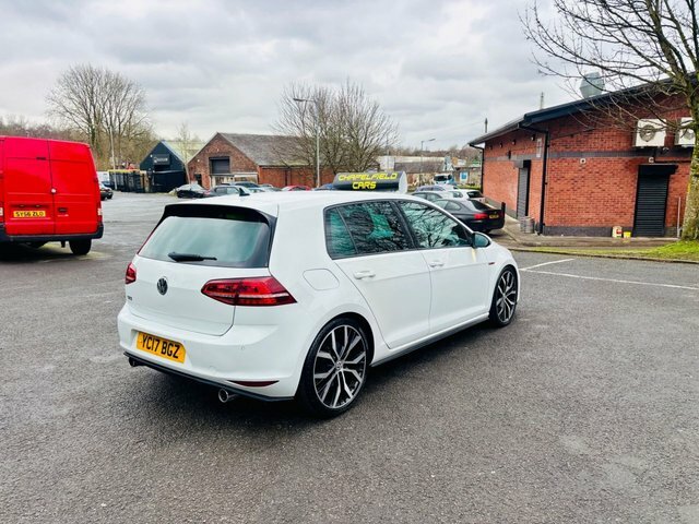 Volkswagen Golf 2017 2.0 Tsi Bluemotion Tech Gti Hatchback Pet YC17BGZ White #5