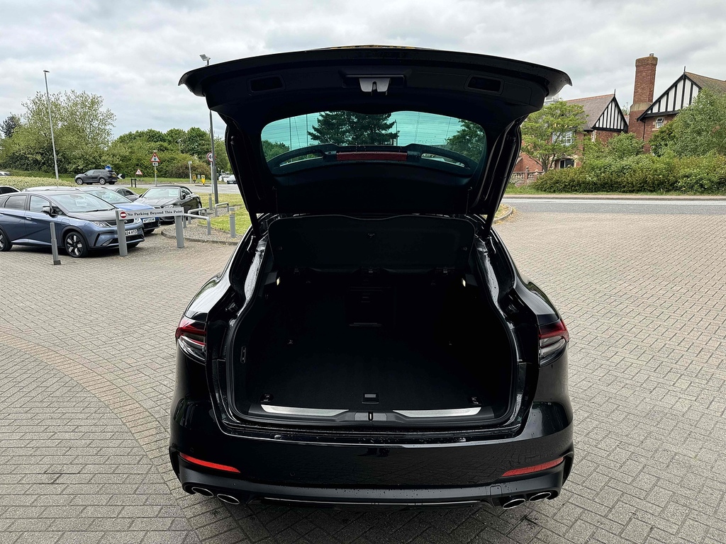 Maserati Levante V6 Modena Ultima  #6