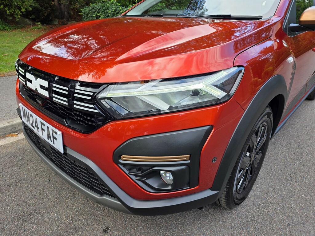 Dacia Jogger 1.0 Tce Extreme Euro 6 Ss MM24FAF Brown #4