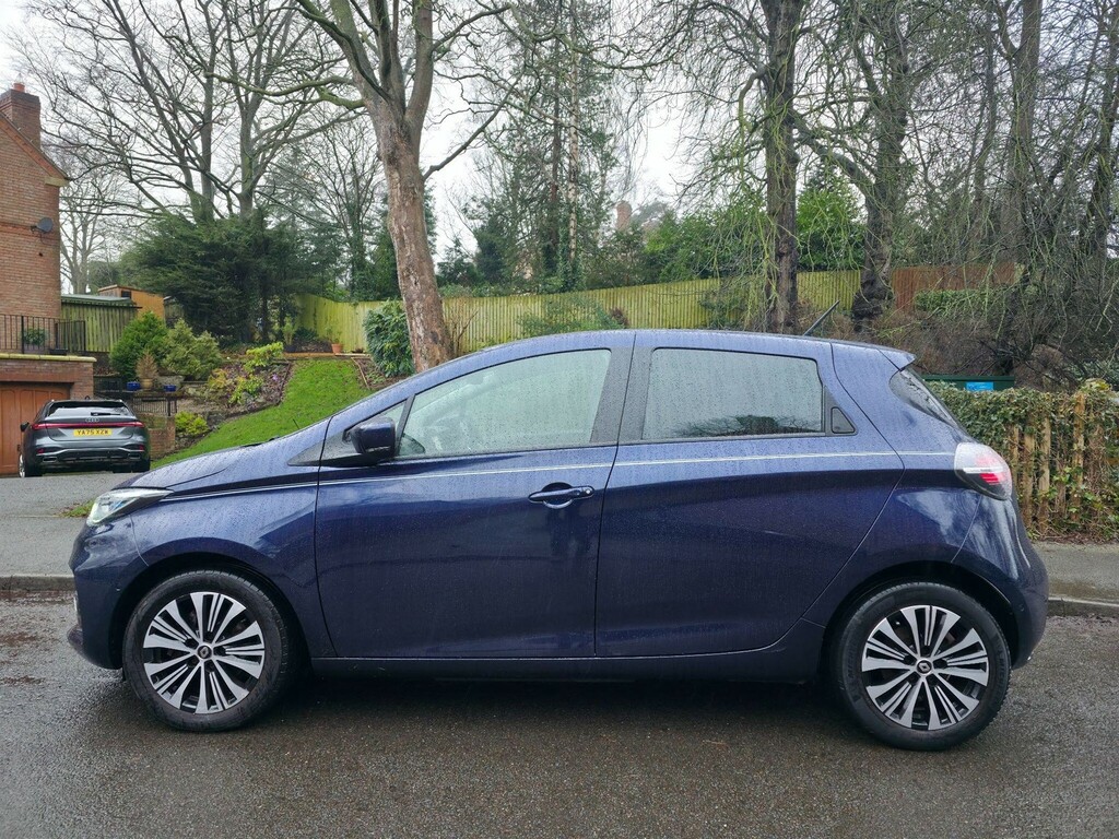 Renault Zoe R135 Ev50 52Kwh Riviera Rapid Charge YT71CNK Blue #5
