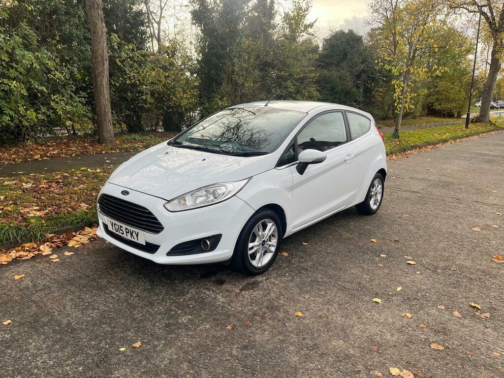 Ford Fiesta 1.25 Zetec Euro 6 White