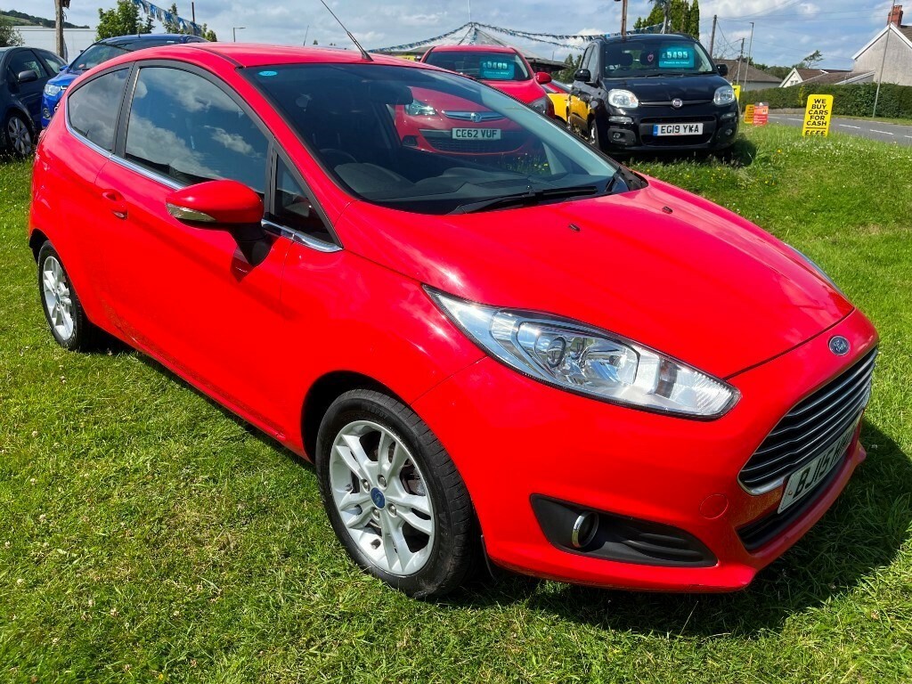 Ford Fiesta Zetec Red