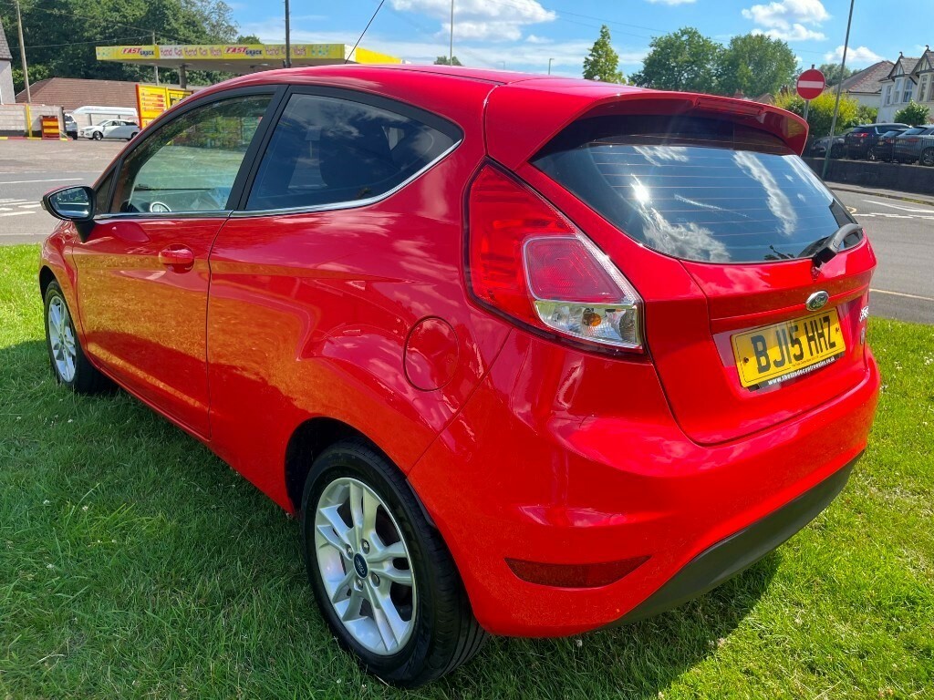 Ford Fiesta Zetec BJ15HHZ Red #4