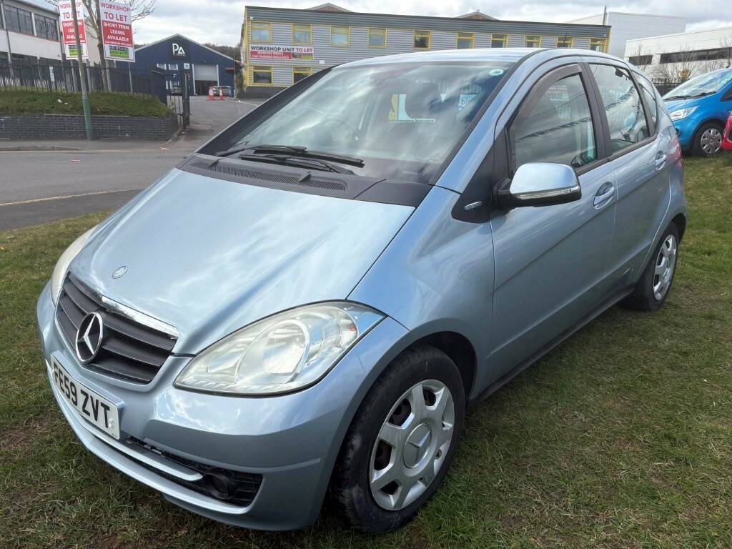 Mercedes-Benz A Class Blueefficiency Classic Se FE59ZVT Blue #3