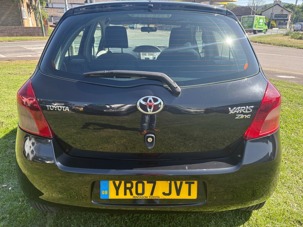 Toyota Yaris D-4d Zinc #5