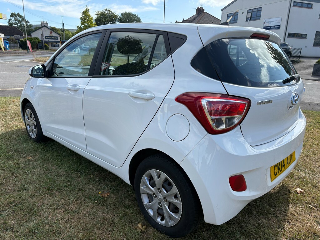 Hyundai I10 Se White #4