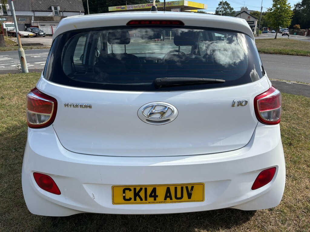 Hyundai I10 Se White #5